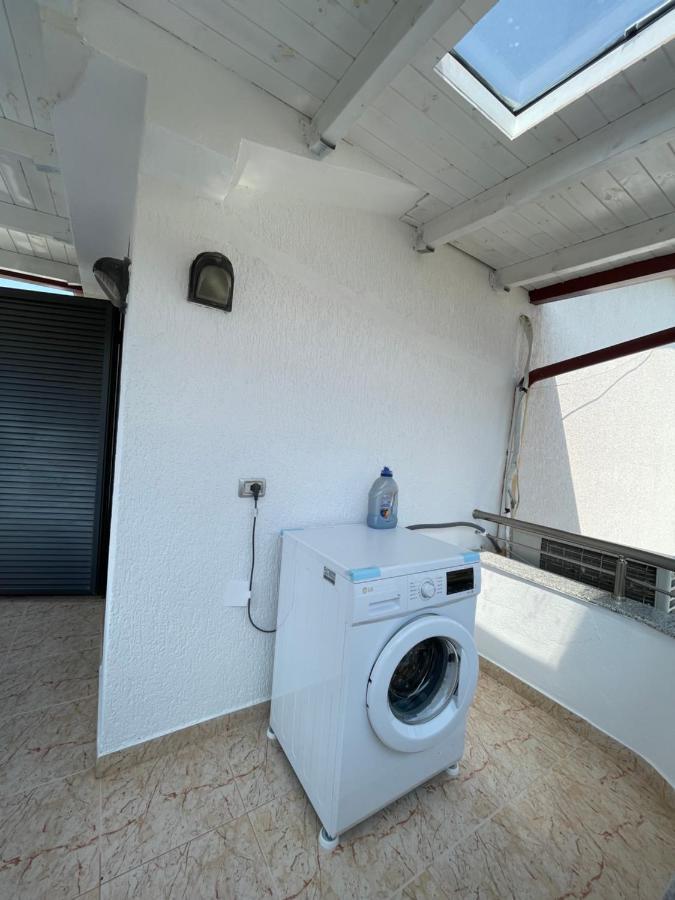 House For Rent Jurgen Villa Golem  Buitenkant foto