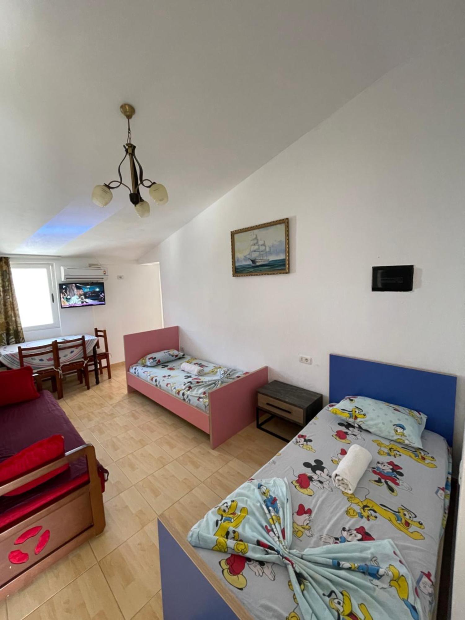 House For Rent Jurgen Villa Golem  Buitenkant foto